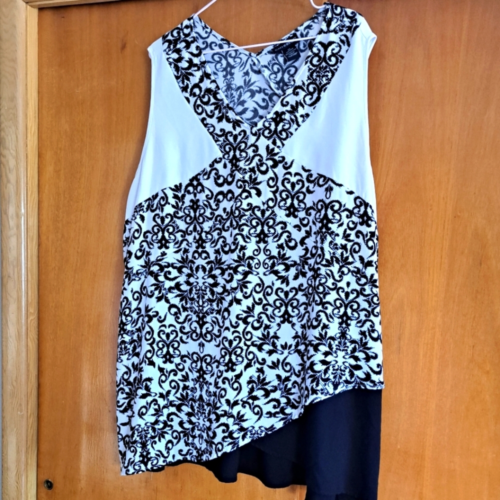 Beautiful polyester dress.